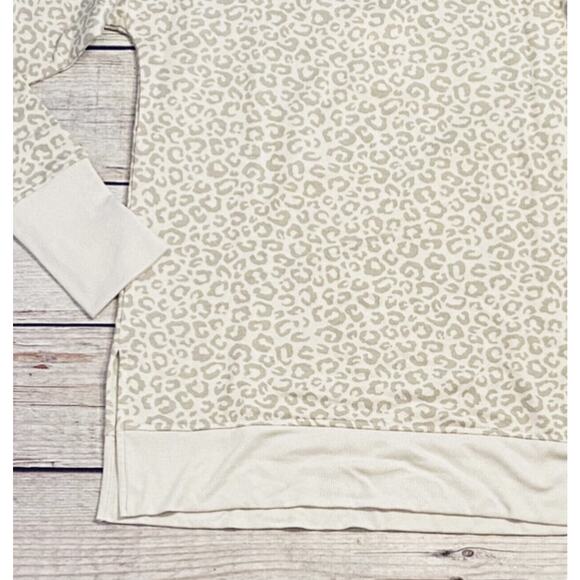 NEW We Wander • Side Split • Top - Picture 6 of 8